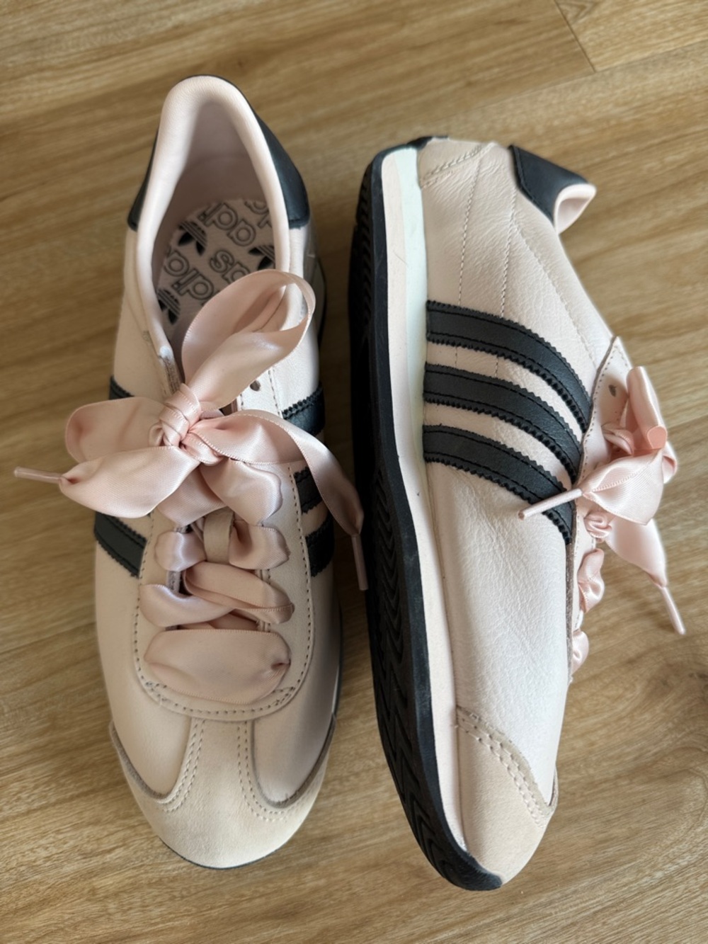 Adidas Pink Samba OG "Ribbon Laces” - Picture 2 of 5